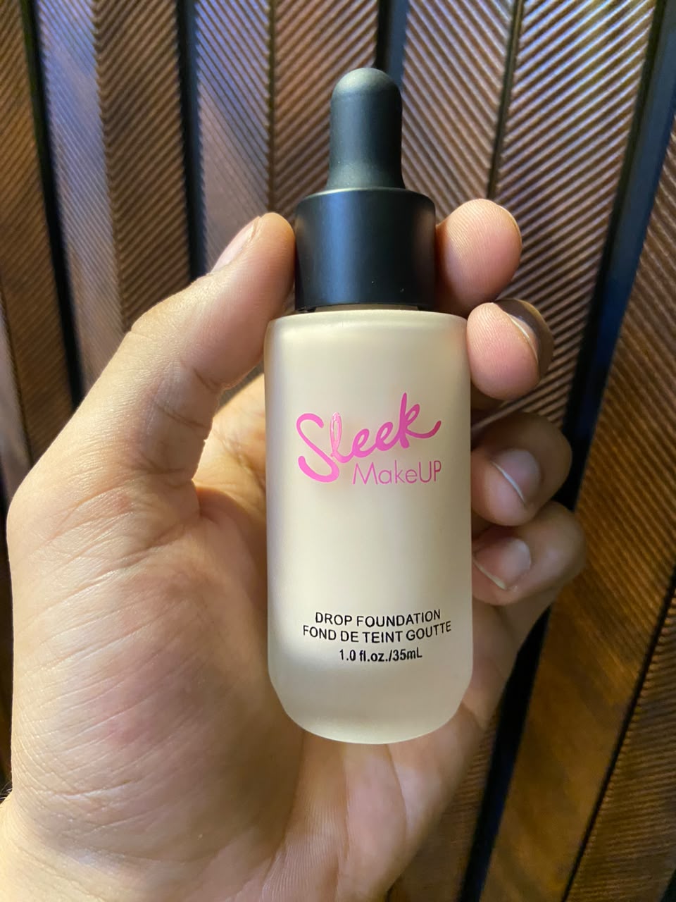 Sleek MakeUP Drop Foundation - Liquid Base Makeup (1.0 fl.oz. / 35mL)