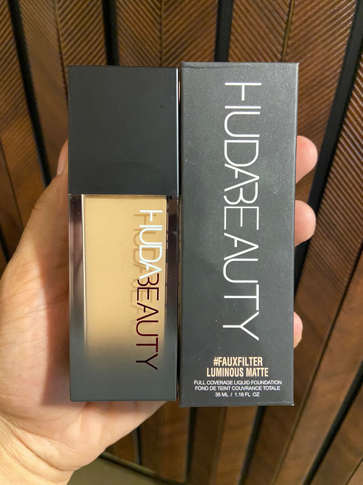 Huda Beauty #FauxFilter Luminous Matte Full Coverage Liquid Foundation